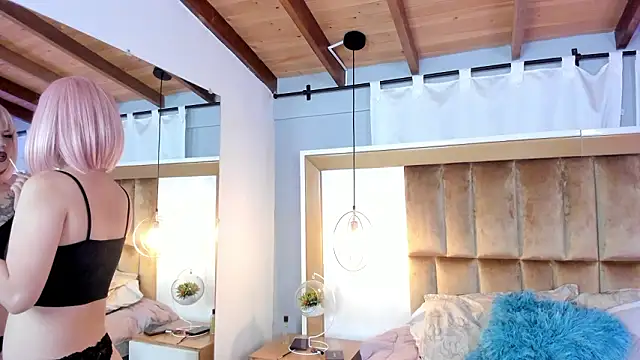 Snapshot of SamyShark chatting on 02.10.26 SamyShark online show from 02.10.26