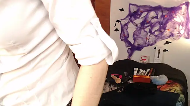 Snapshot of Alessandra_Shayk666 chatting on 10.07.25 Alessandra Shayk666 online show from 10.07.25