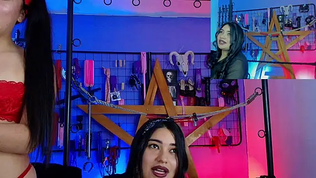 Snapshot of Black_rose_bdsm chatting on 10.15.25 Black rose bdsm online show from 10.15.25