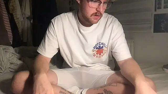 Angus80085 online show from 11.09.25