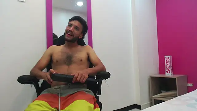 Juan FelipeX01 online show from 10.07.25