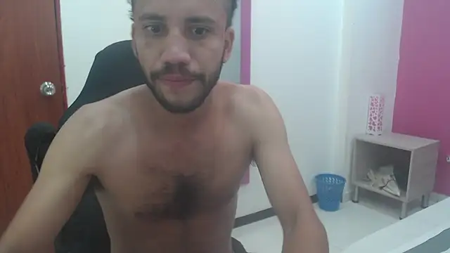 Juan FelipeX01 online show from 10.16.25