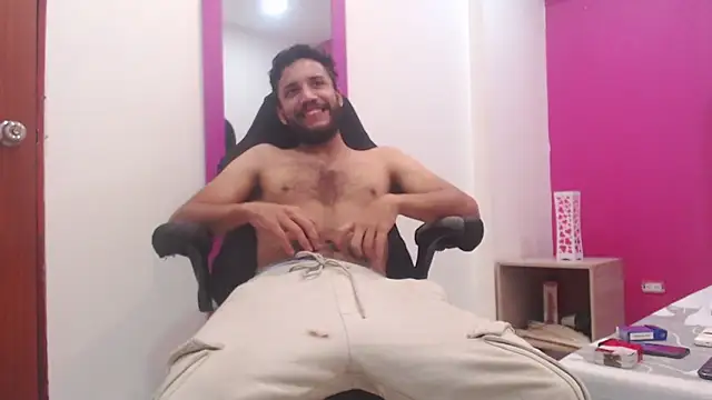 Juan FelipeX01 online show from 11.13.25