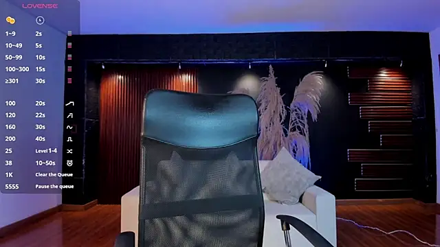 VenusCooper online show from 04.16.26