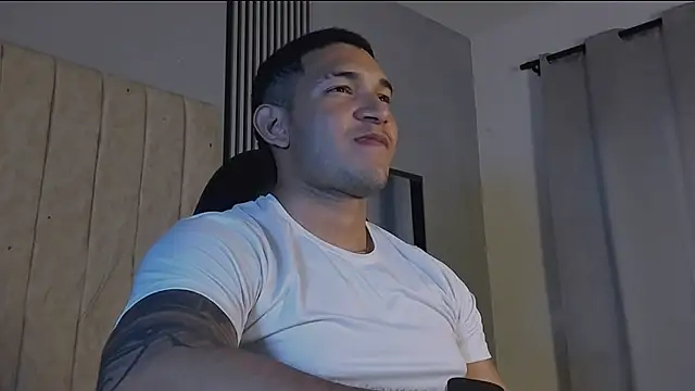 Snapshot of venedic_bull chatting on 01.08.26 venedic bull online show from 01.08.26