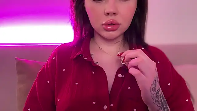 Snapshot of AlmaryKim chatting on 02.05.26 AlmaryKim online show from 02.05.26