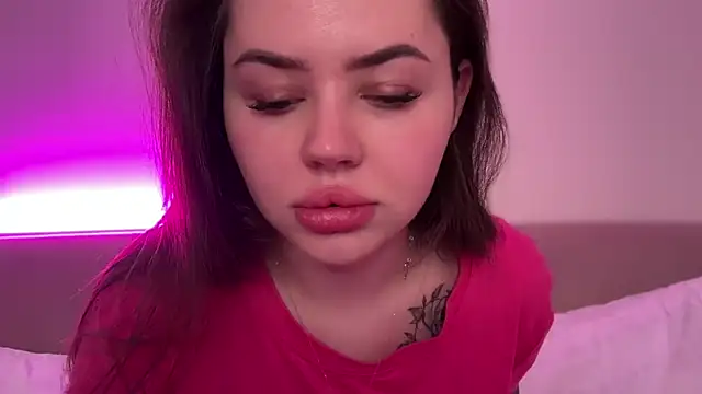 Snapshot of AlmaryKim chatting on 02.08.26 AlmaryKim online show from 02.08.26