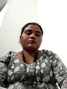 Monalisa22y online show from 10.24.25