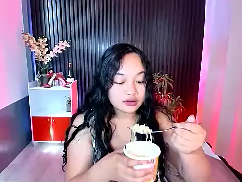 UrFavouriteCravings online show from 11.12.25