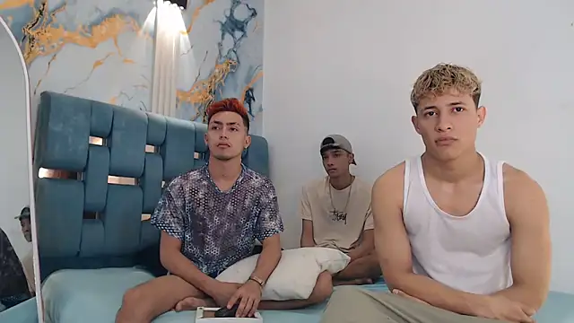 Snapshot of VERY_HOT_GUYS chatting on 02.03.26 VERY HOT GUYS online show from 02.03.26