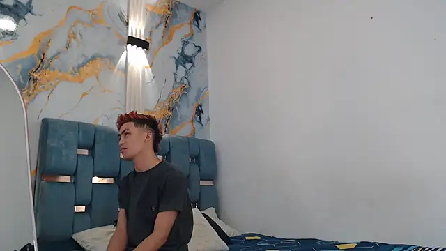 Snapshot of VERY_HOT_GUYS chatting on 02.07.26 VERY HOT GUYS online show from 02.07.26