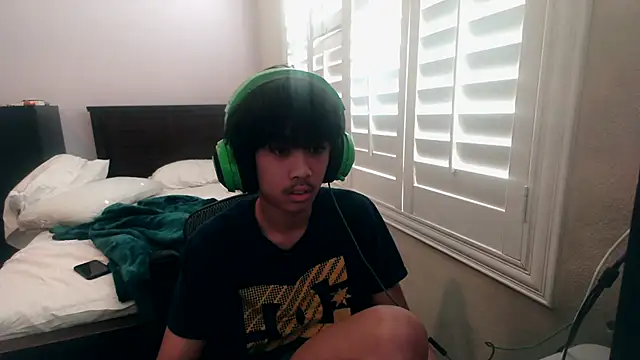 youngasianboy2007 online show from 11.11.25