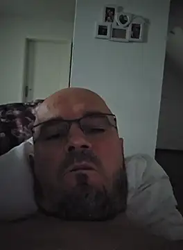 Snapshot of Croatiabisex chatting on 10.06.25 Croatiabisex online show from 10.06.25