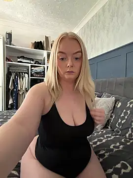 lusciouslylou online show from 03.05.26