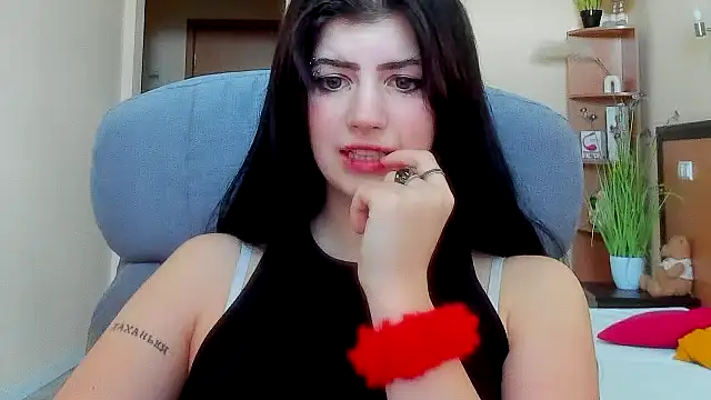Miamoora online show from 10.10.25