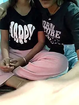 Unique girls90 online show from 01.13.26