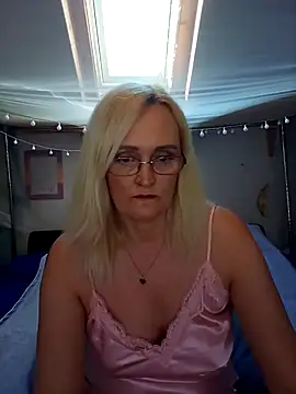 Snapshot of Jenny_Blum chatting on 03.02.26 Jenny Blum online show from 03.02.26