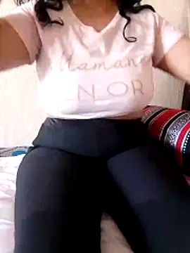 Snapshot of anal_lover90 chatting on 06.27.26 anal lover90 online show from 06.27.26