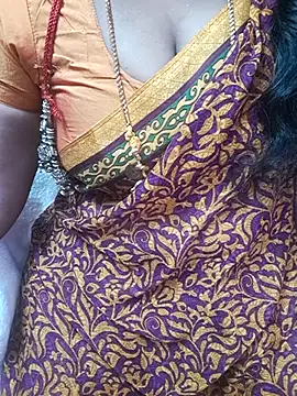 Snapshot of Tamil_Ammani chatting on 04.19.26 Tamil Ammani online show from 04.19.26