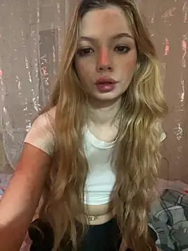  Siennaaa  online show from 10.21.25