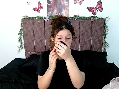 ElaRose723 online show from 10.17.25