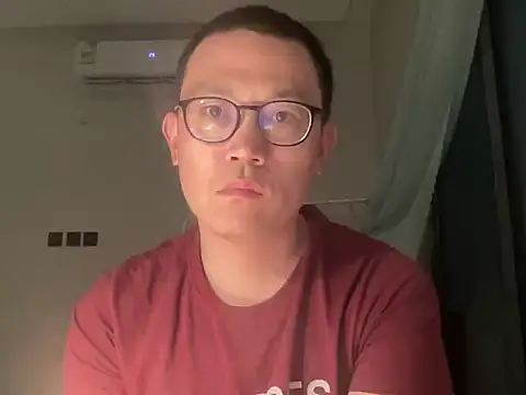 Snapshot of yewuzhibb chatting on 10.04.25 yewuzhibb online show from 10.04.25