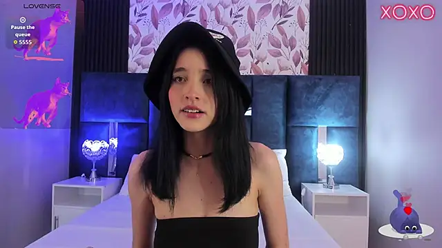 MeganR  online show from 01.13.26