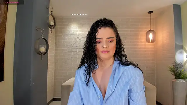 KylieJenkins online show from 11.19.25