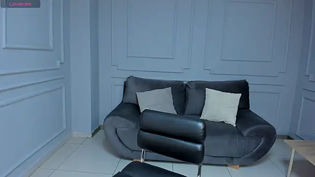 NatalieLewis online show from 11.18.25