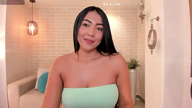 Snapshot of NatalieLewis chatting on 05.17.26 NatalieLewis online show from 05.17.26