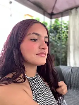 Snapshot of AuroraPink_ chatting on 10.06.25 AuroraPink  online show from 10.06.25