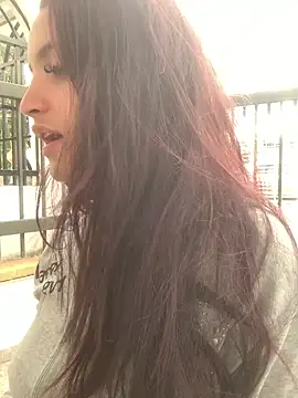 Snapshot of AuroraPink_ chatting on 10.20.25 AuroraPink  online show from 10.20.25