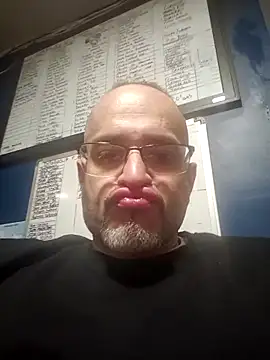 Curious9884 online show from 03.04.26