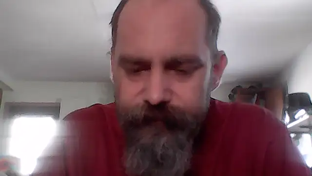 Snapshot of crazyheratic8 chatting on 12.14.25 crazyheratic8 online show from 12.14.25