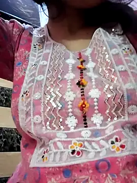 Snapshot of Itz_cat01 chatting on 11.15.25 Itz cat01 online show from 11.15.25