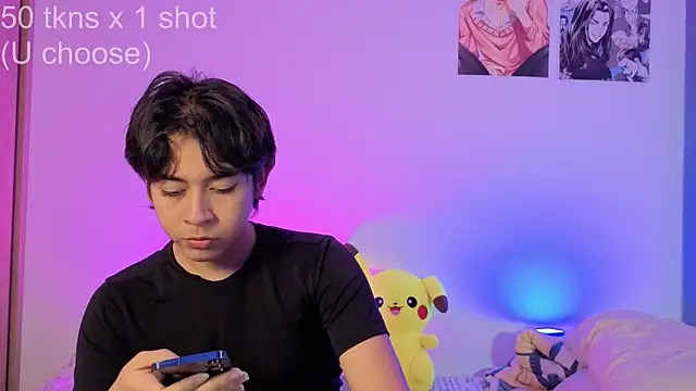 Snapshot of Darcy_and_Stolas chatting on 12.01.25 Darcy and Stolas online show from 12.01.25