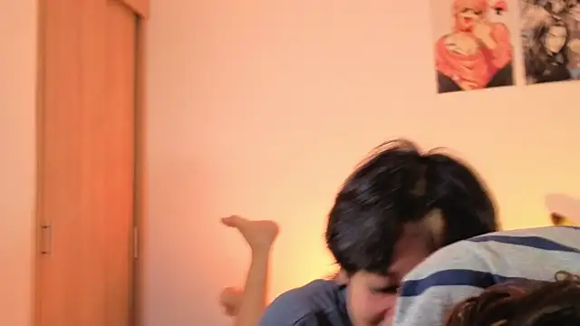 Snapshot of Darcy_and_Stolas chatting on 01.10.26 Darcy and Stolas online show from 01.10.26