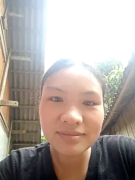 Snapshot of Hin_xx chatting on 10.15.25 Hin xx online show from 10.15.25