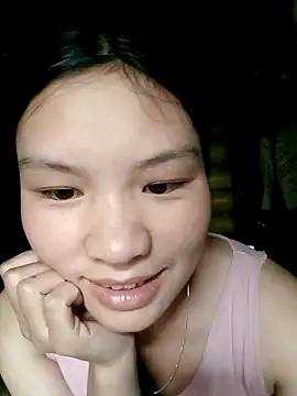 Snapshot of Hin_xx chatting on 10.18.25 Hin xx online show from 10.18.25