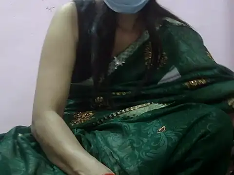 Snapshot of Laila_Cute chatting on 01.07.26 Laila Cute online show from 01.07.26