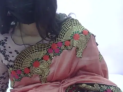 Snapshot of Laila_Cute chatting on 02.19.26 Laila Cute online show from 02.19.26