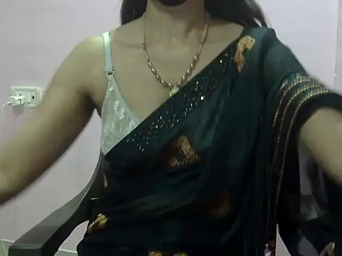 Laila Cute online show from 04.14.26