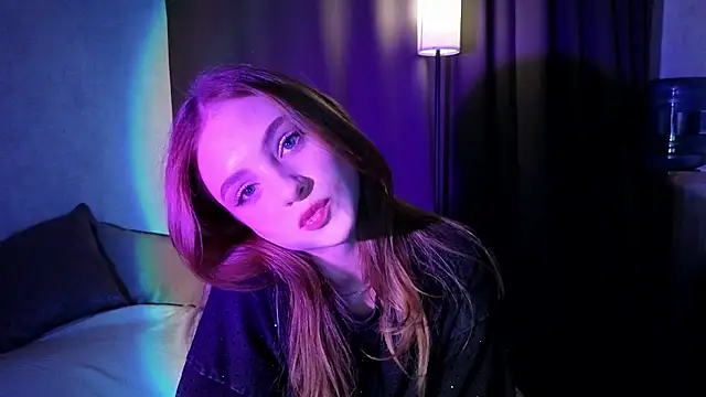 midnightMaya online show from 10.15.25