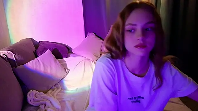 midnightMaya online show from 10.16.25