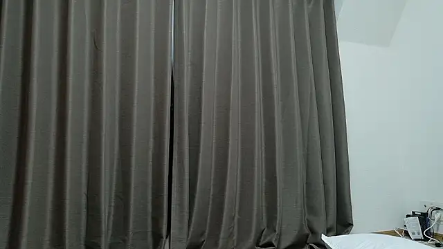 Snapshot of ipponpon chatting on 11.17.25 ipponpon online show from 11.17.25