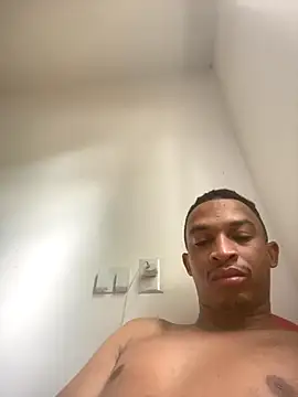 Vinnyciuz1 online show from 10.17.25