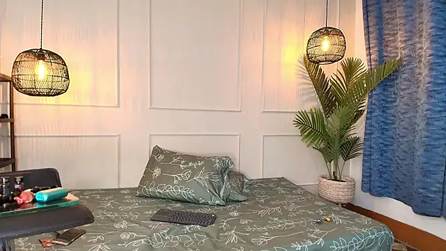 Snapshot of fkenneth_macias chatting on 10.16.25 fkenneth macias online show from 10.16.25
