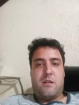 Snapshot of vitinhobb2 chatting on 10.24.25 vitinhobb2 online show from 10.24.25