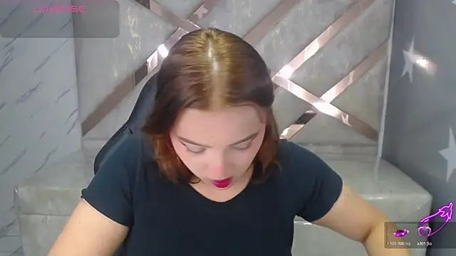 Snapshot of mia_foster_t chatting on 04.08.26 mia foster t online show from 04.08.26