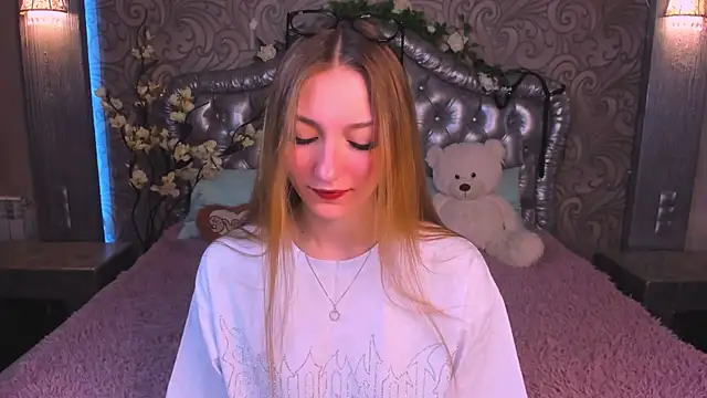 AngelAnabelle online show from 11.30.25